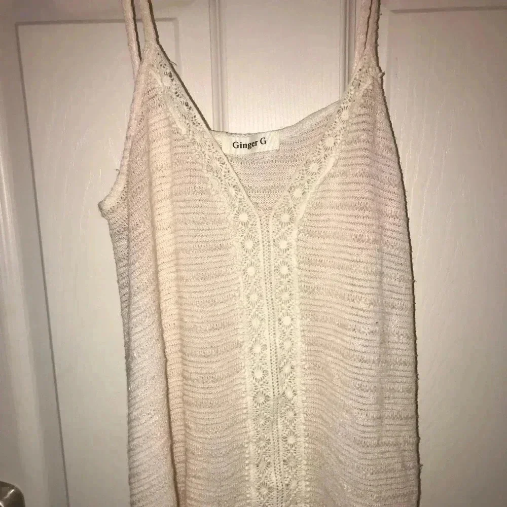 🧾 Knit Tank Top - Picture 2 of 4